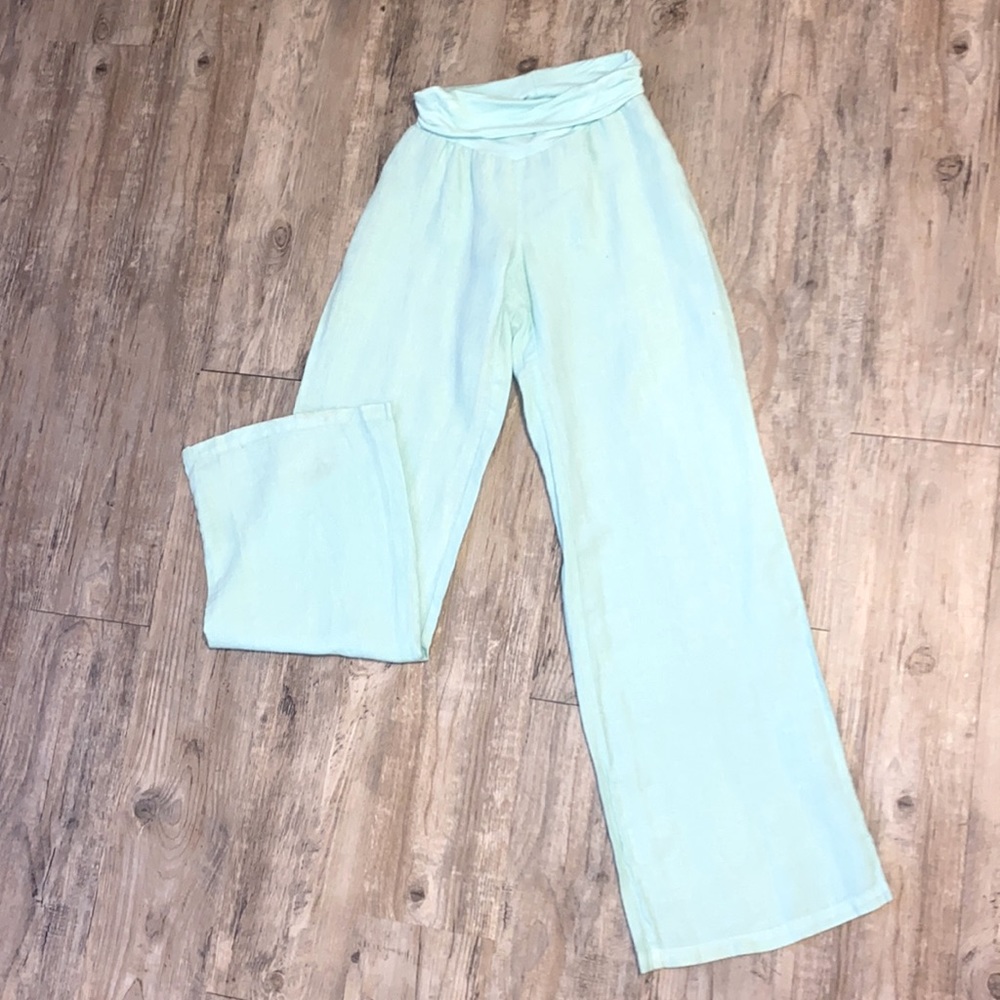 Jolie light aqua linen pants!